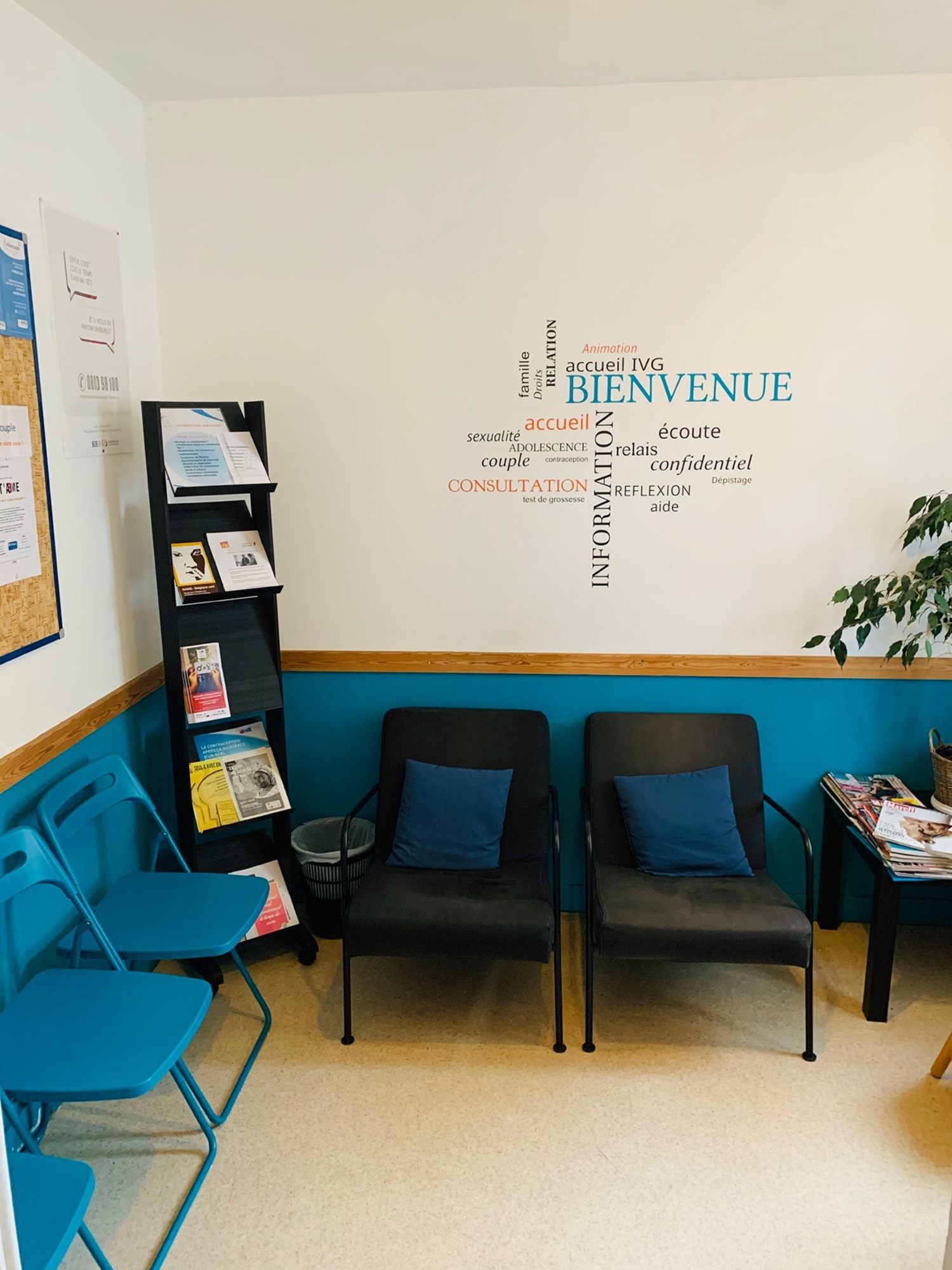 Cabinet de consultation Inforcouple avec espace chaleureux pour échanges conjugaux et familiaux